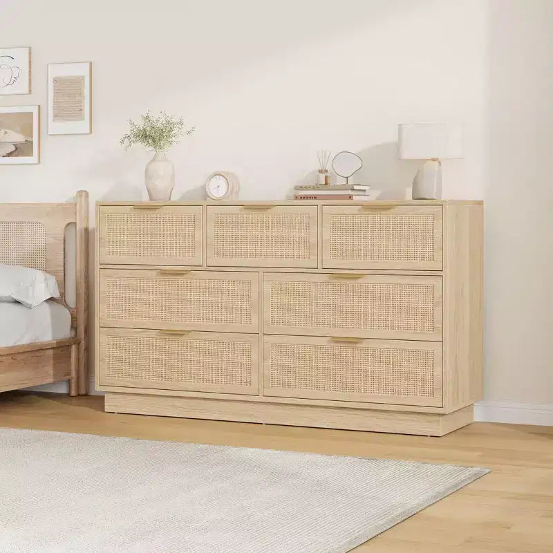 7 Drawer Rattan Dresser for Bedroom, Farmhouse Rattan TV Stand with 7 Storage Drawer,Modern Versatile Organizer for Bedroom,Entryway