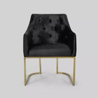 Poltrona di design con gambe dorate, in velluto nero con motivo trapuntato – 1 posto